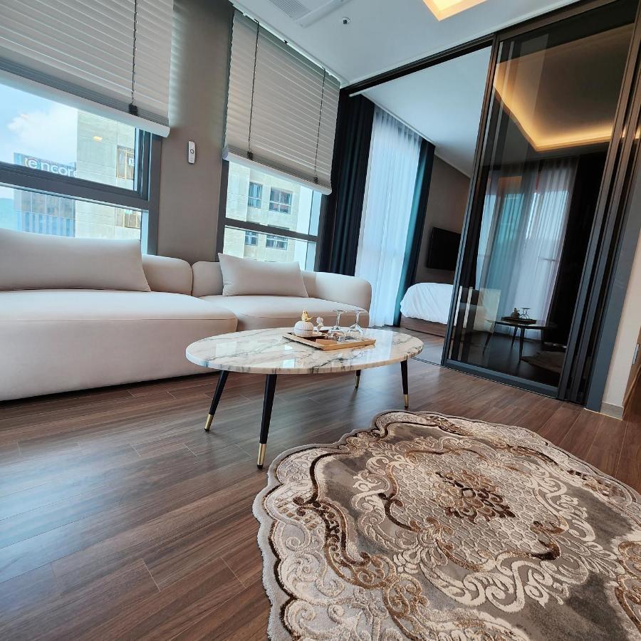 Sienna Ambassador Residence Busan Exterior foto