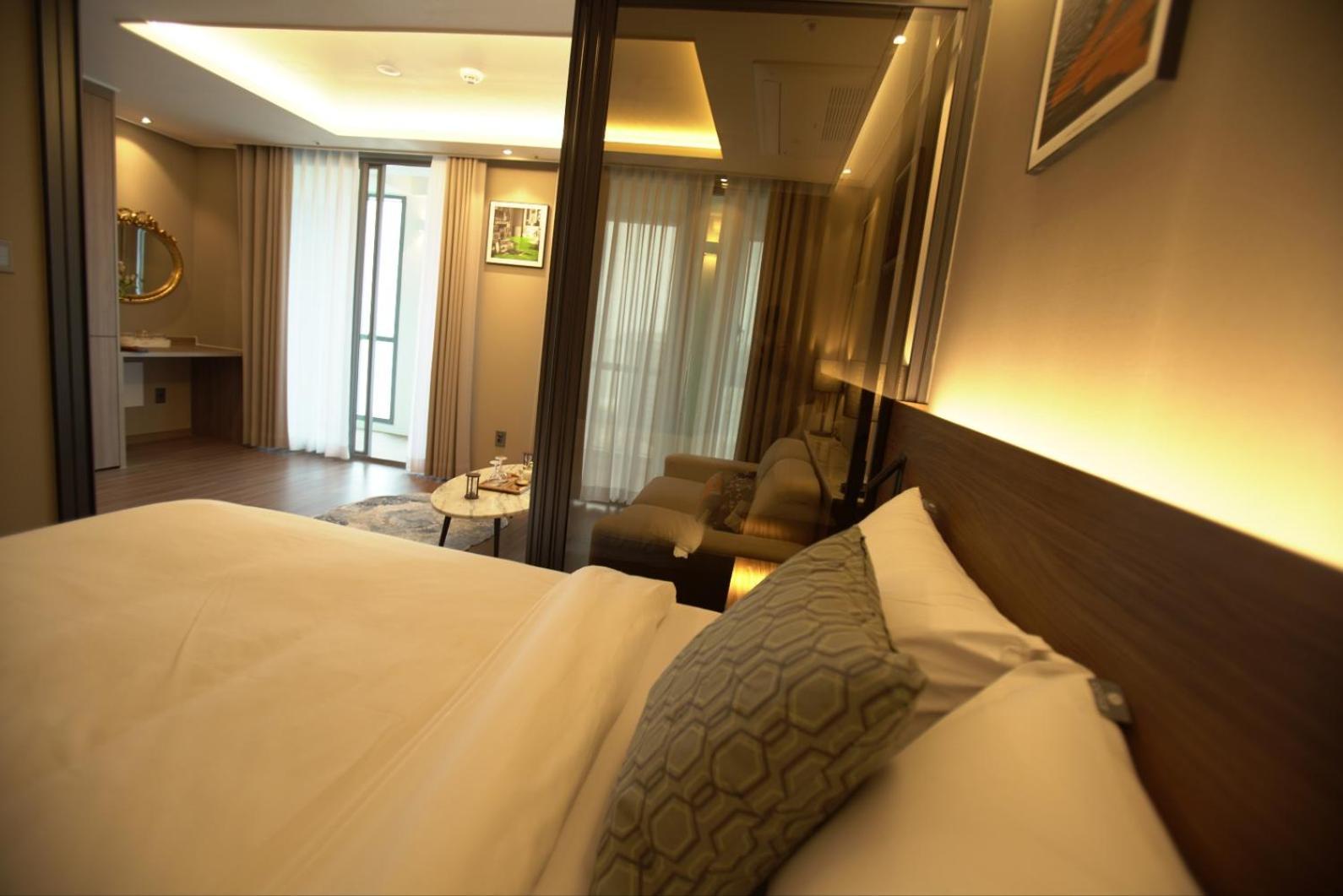 Sienna Ambassador Residence Busan Exterior foto